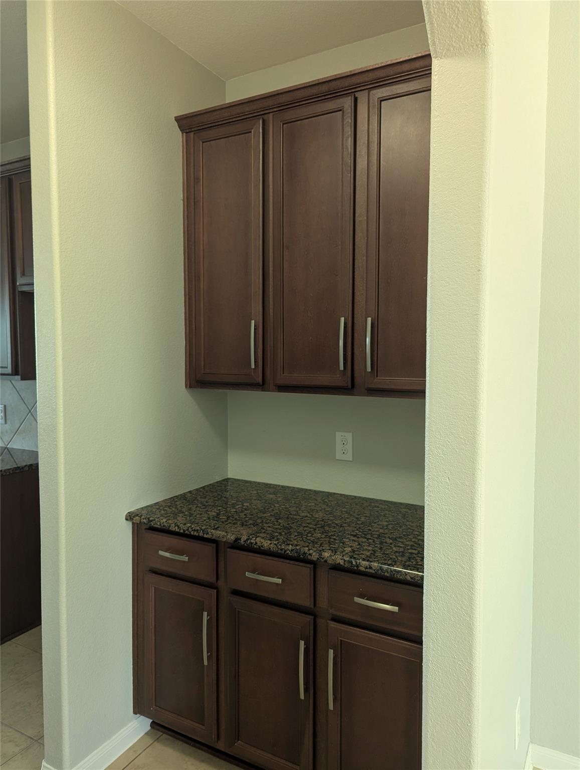 Kyle, Texas 78640, United States, 4 Bedrooms Bedrooms, ,3 BathroomsBathrooms,Residential,Pending,135816