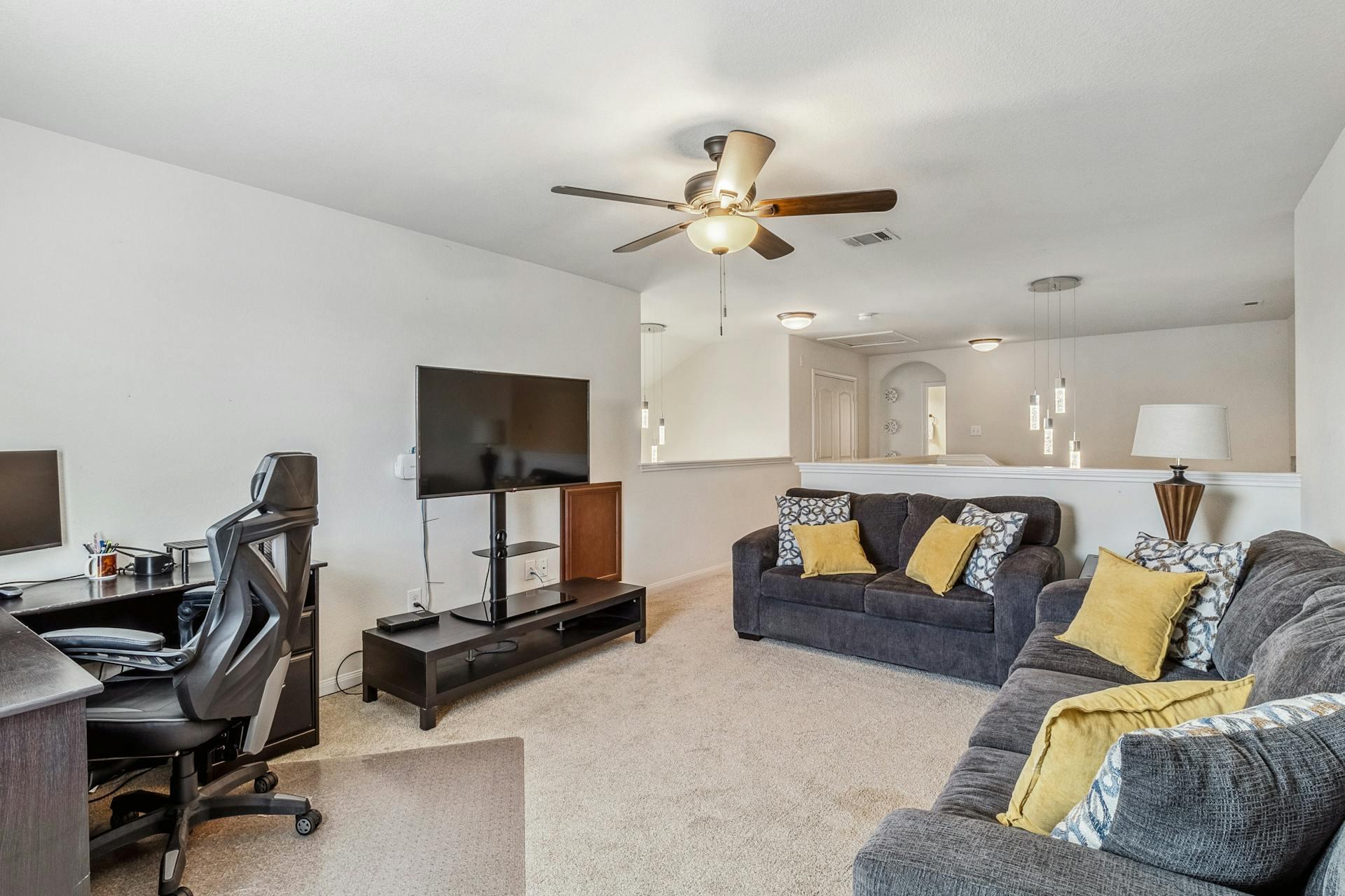 Kyle, Texas 78640, United States, 4 Bedrooms Bedrooms, ,3 BathroomsBathrooms,Residential,Pending,135816