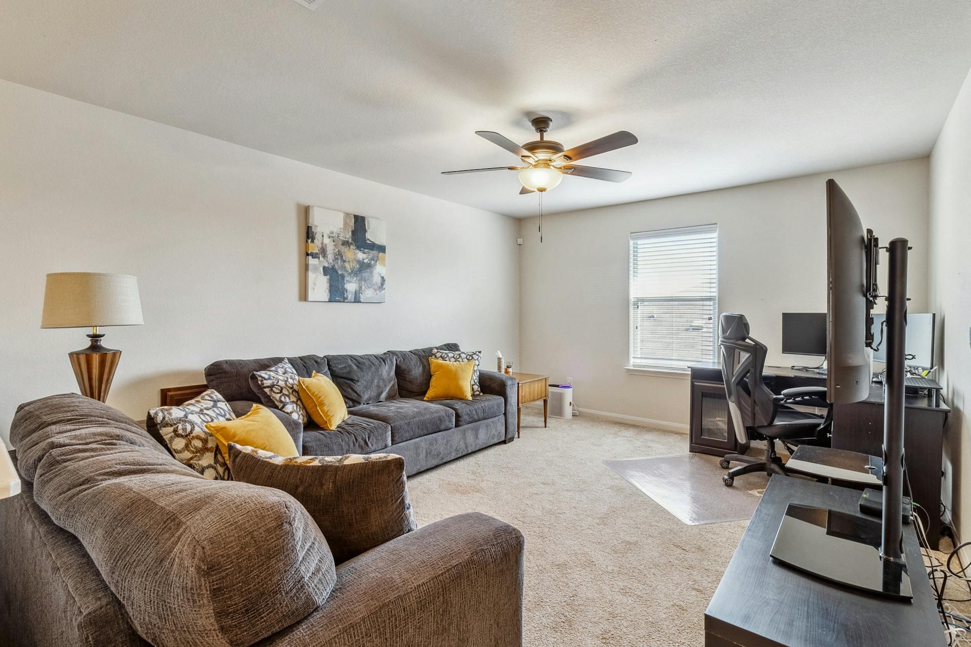 Kyle, Texas 78640, United States, 4 Bedrooms Bedrooms, ,3 BathroomsBathrooms,Residential,Pending,135816