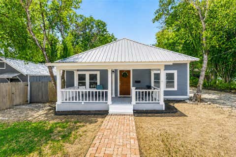 Photo of 217 N Bishop ST, San Marcos, TX 78666 (MLS # 8094828)