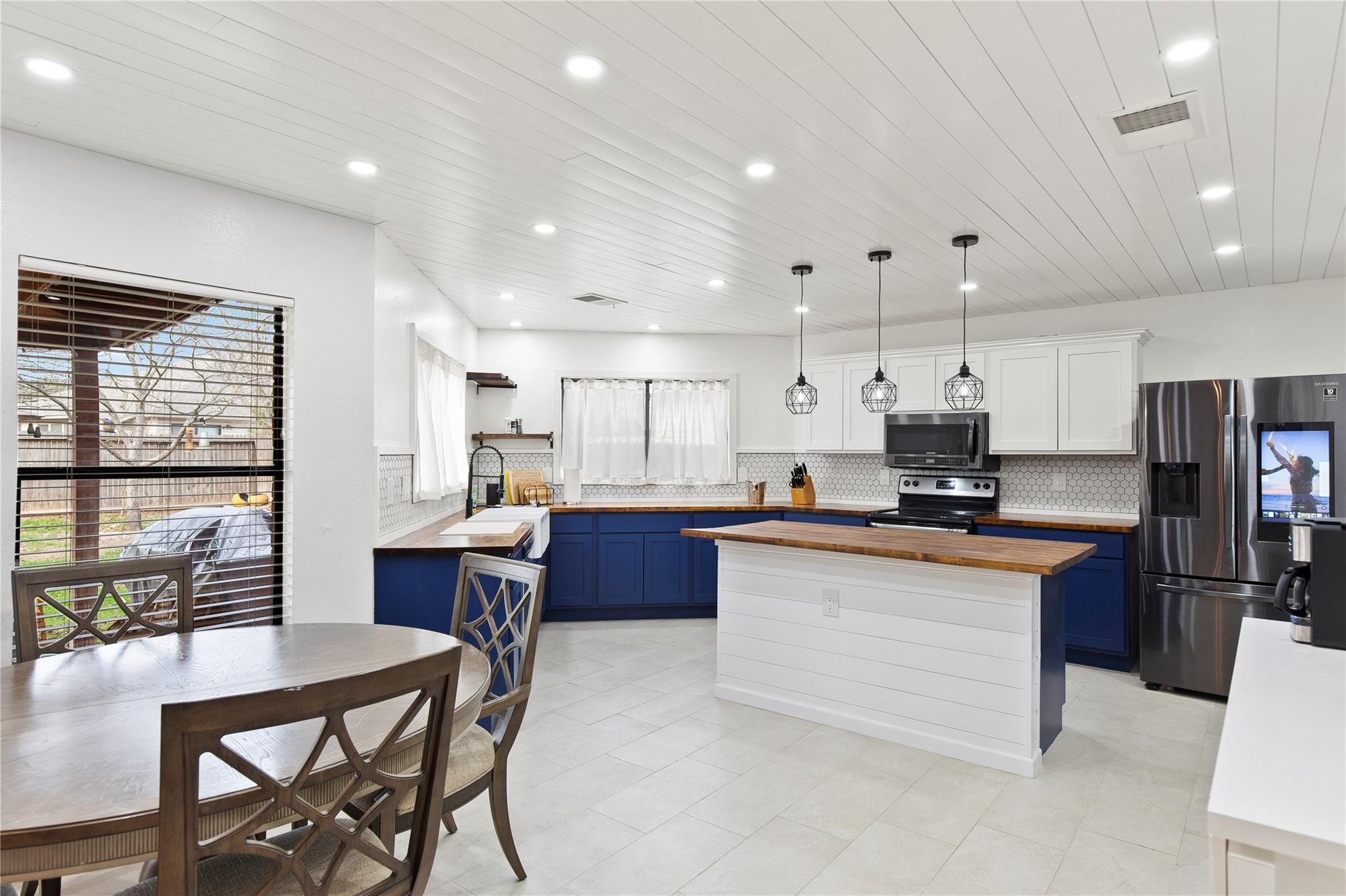 9107 Victory Pass DR