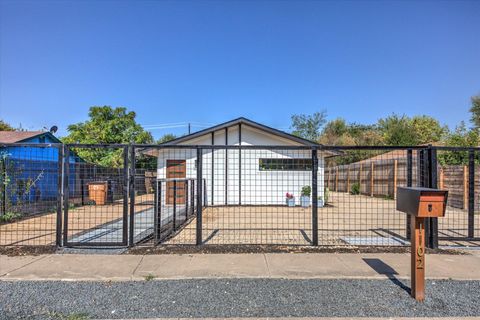 Tiny photo for 1102 Lily TER, Austin, TX 78741 (MLS # 8249669)