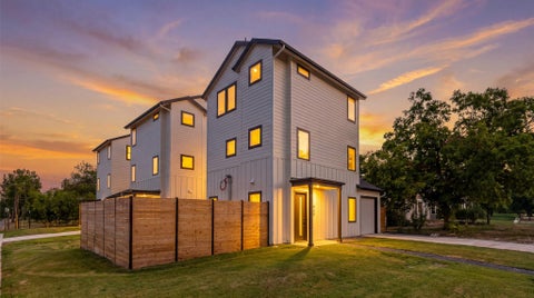 Photo of 943 E 52nd ST, Austin, TX 78751 (MLS # 4751082)