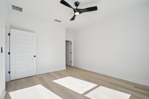 Tiny photo for 200 W 56th ST #5102, Austin, TX 78751 (MLS # 3046040)