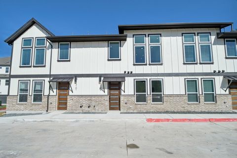 Photo of 200 W 56th ST #5102, Austin, TX 78751 (MLS # 3046040)
