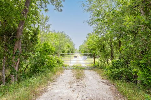 Photo of 000 San Marcus Hwy, Luling, TX 78648 (MLS # 9386242)