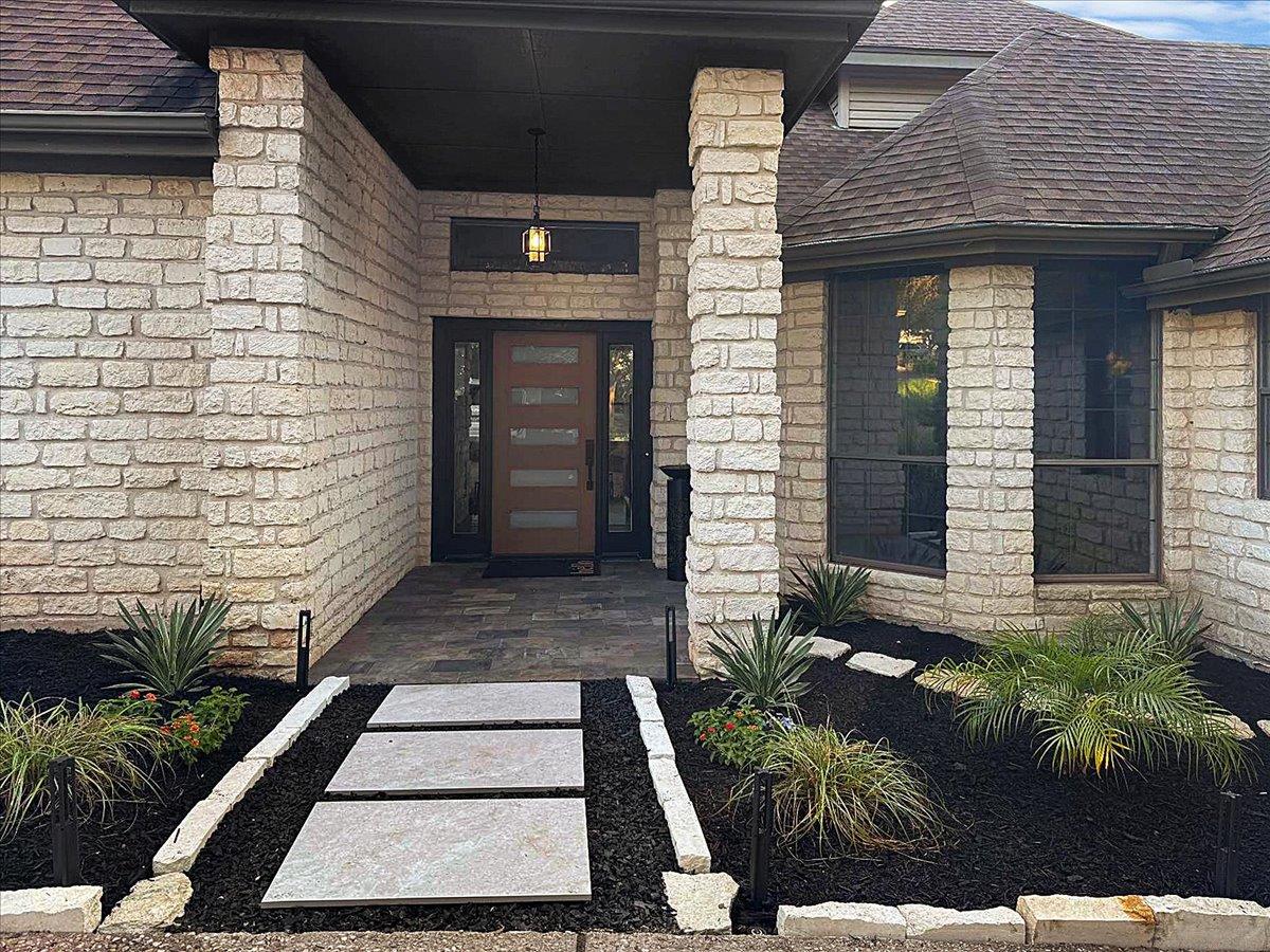 105 Rupen DR