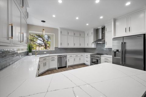 Tiny photo for 105 Rupen DR, Lakeway, TX 78734 (MLS # 3726002)