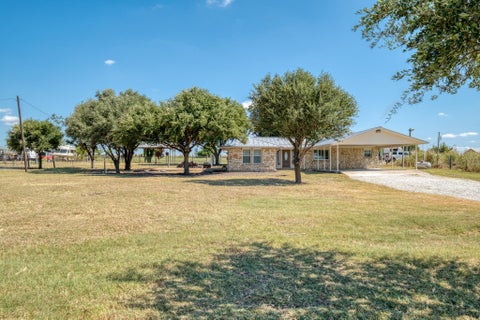 Photo of 20960 Cameron RD, Coupland, TX 78615 (MLS # 5545838)