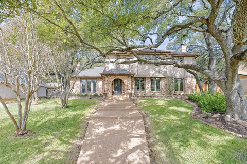 Photo of 1306 Wilderness DR, Austin, TX 78746 (MLS # 8204307)