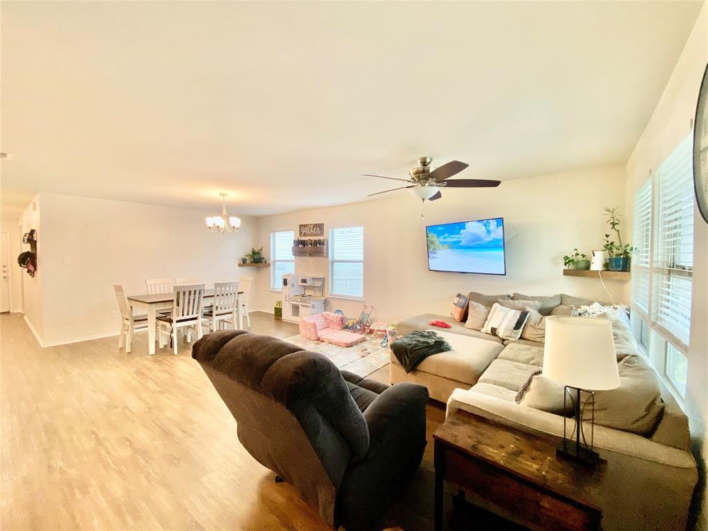 110 W Point WAY