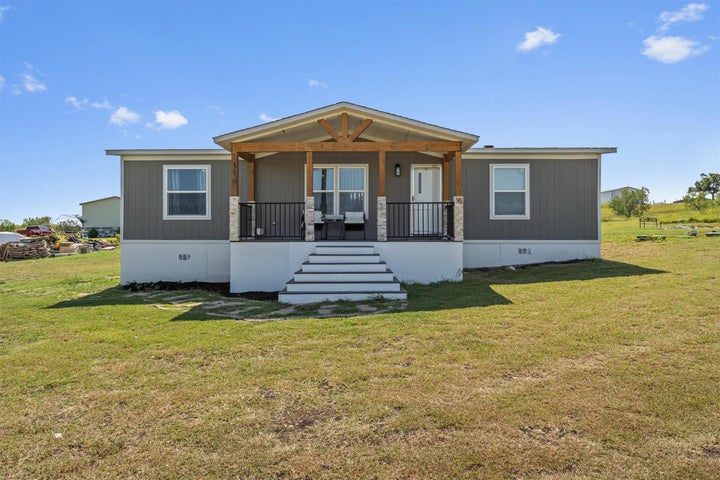Photo 1 of 30 — 110 Pvr 965 RD, Taylor, TX 76574