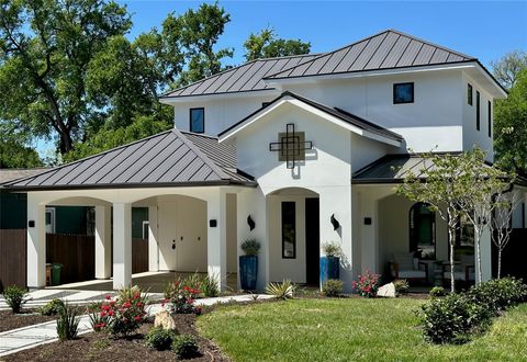 Photo of 4304 Shoalwood Ave, Austin, TX 78756 (MLS # 1625911)