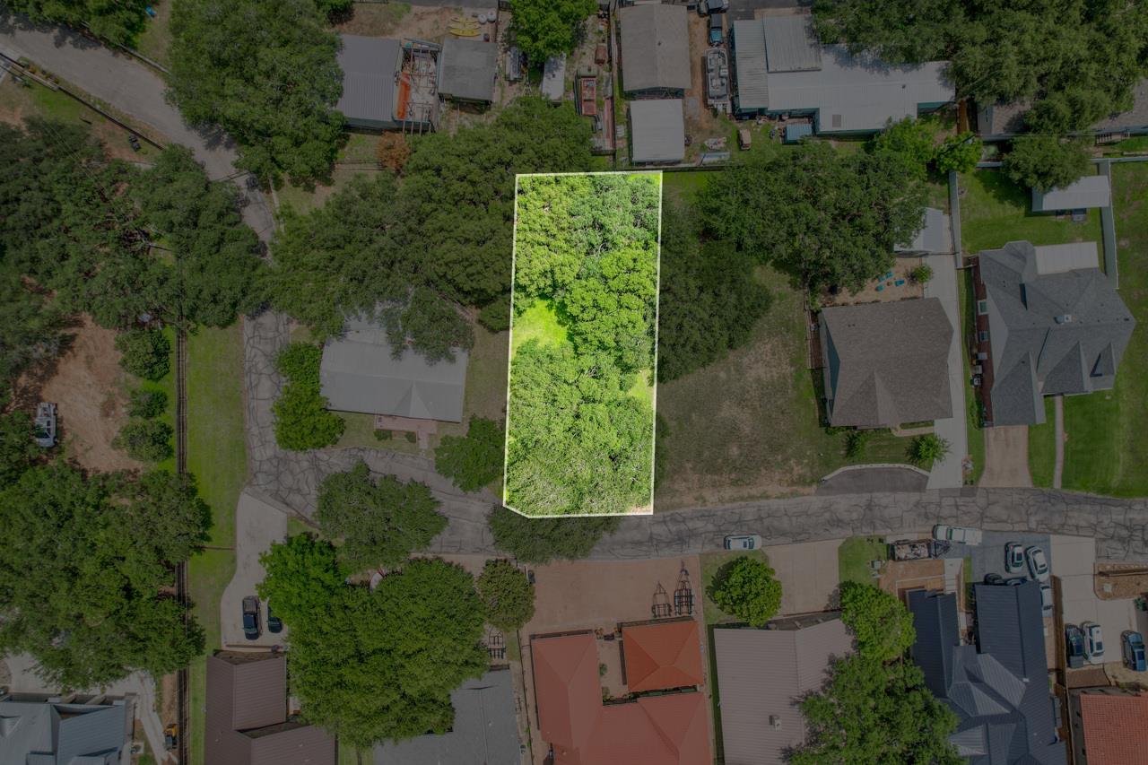 121 Hidden Oaks DR