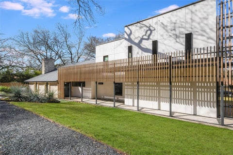 Photo of 3404 Rivercrest DR, Austin, TX 78746 (MLS # 1733936)