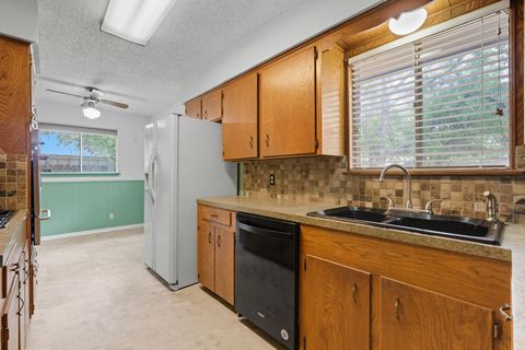 Tiny photo for 4401 Norwood LN, Austin, TX 78744 (MLS # 1968681)