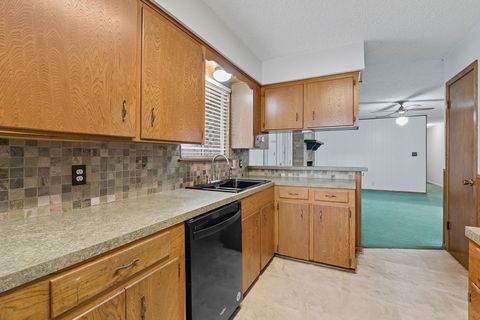 Tiny photo for 4401 Norwood LN, Austin, TX 78744 (MLS # 1968681)