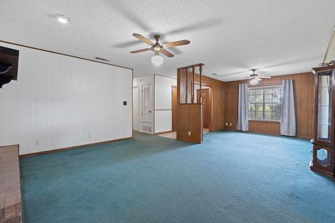 Tiny photo for 4401 Norwood LN, Austin, TX 78744 (MLS # 1968681)