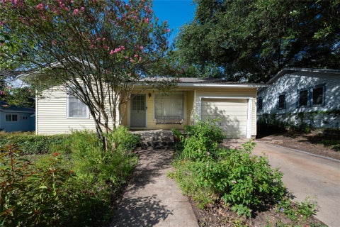 Photo of 2107 Rabb Glen ST, Austin, TX 78704 (MLS # 9180104)