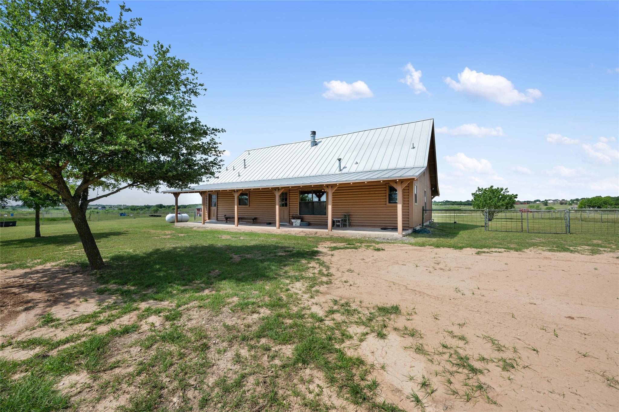 16009 Bobby RD