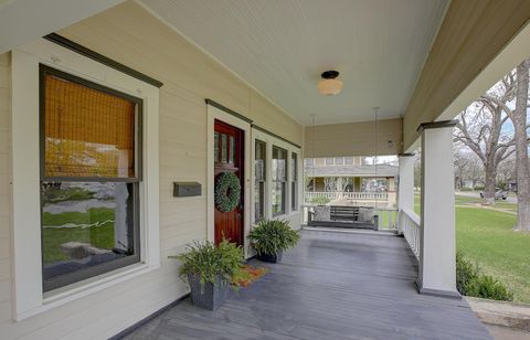 1806 S Main ST Georgetown TX 78626