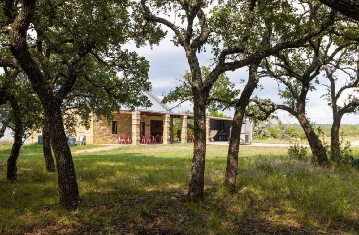 518 County Road 1403 CTR