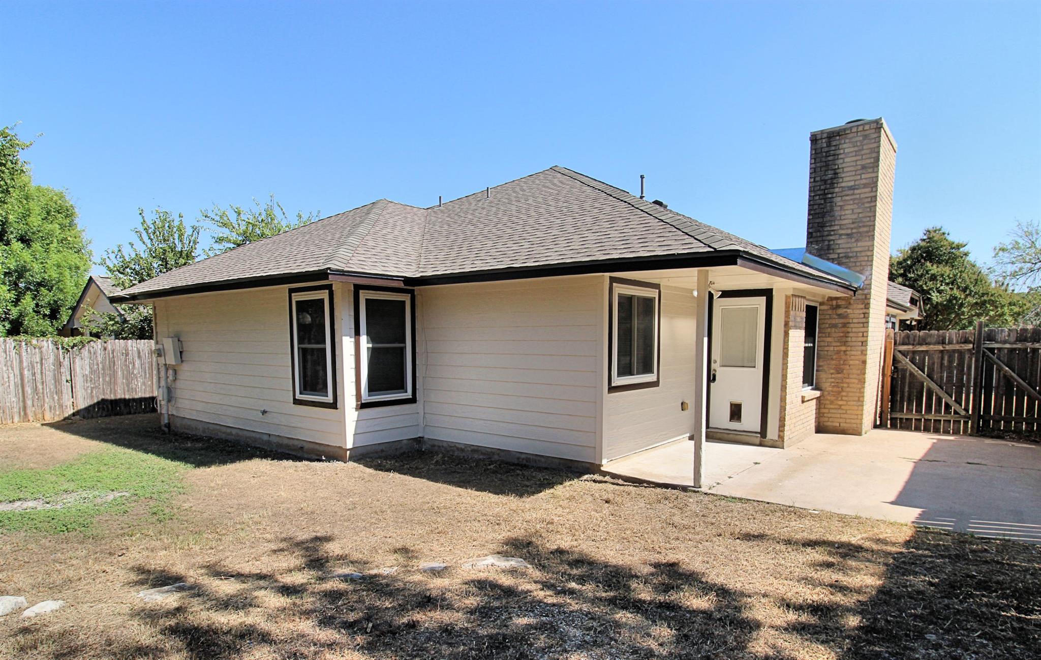 909 Clearwater TRL