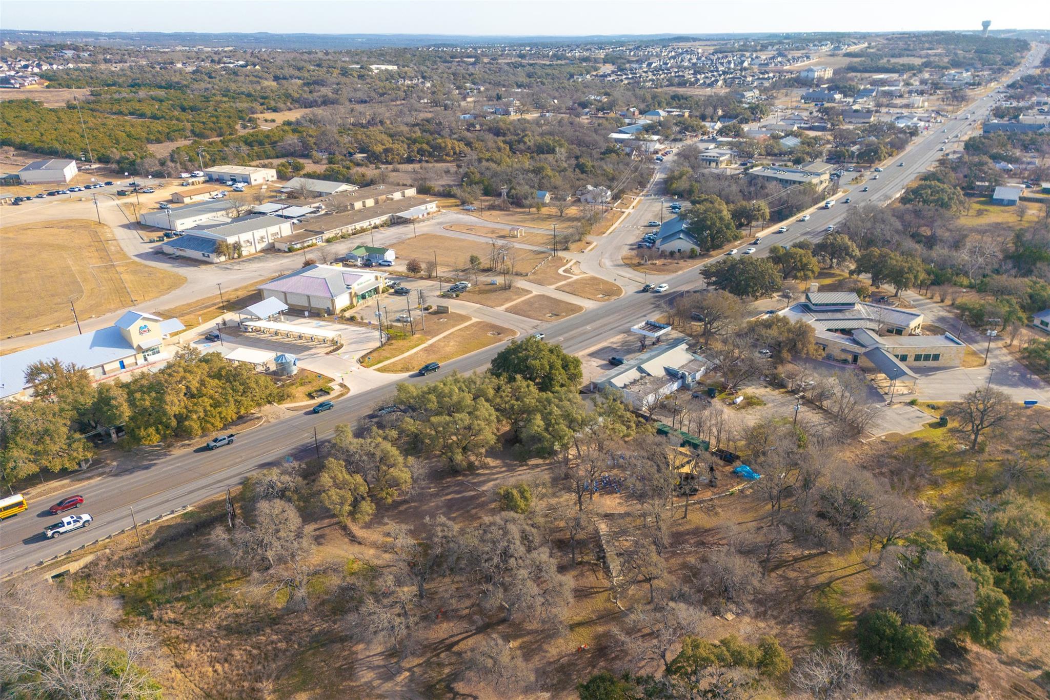 603 W Highway 290 Highway