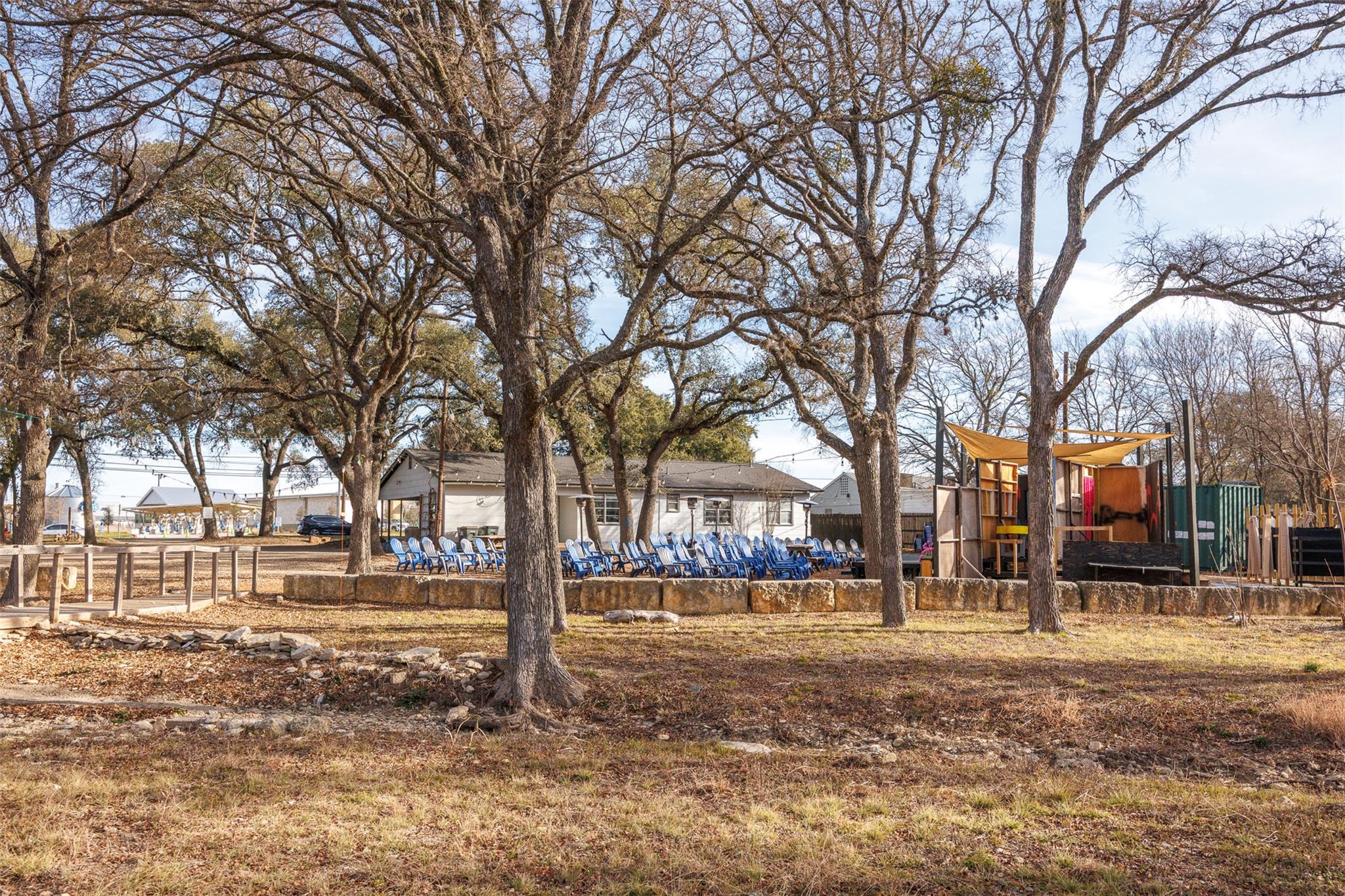 603 W Highway 290 Highway