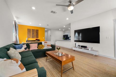 Tiny photo for 10509 Defender TRL, Austin, TX 78754 (MLS # 6935062)