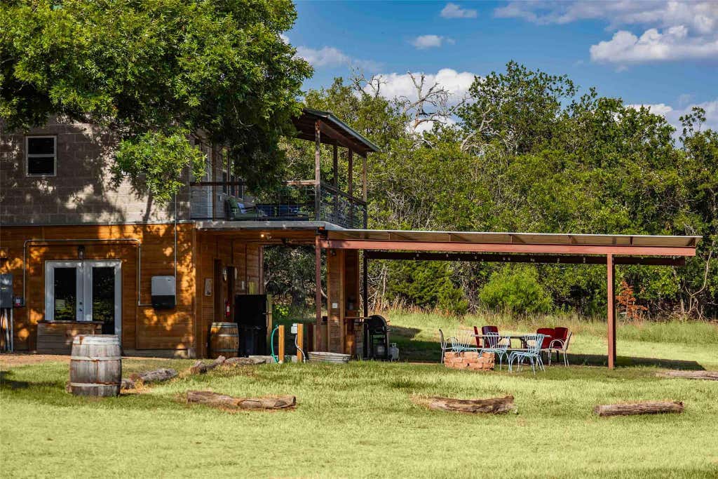 Photo of 95 Loma LN, Fredericksburg, TX 78739 (MLS # 4632893)