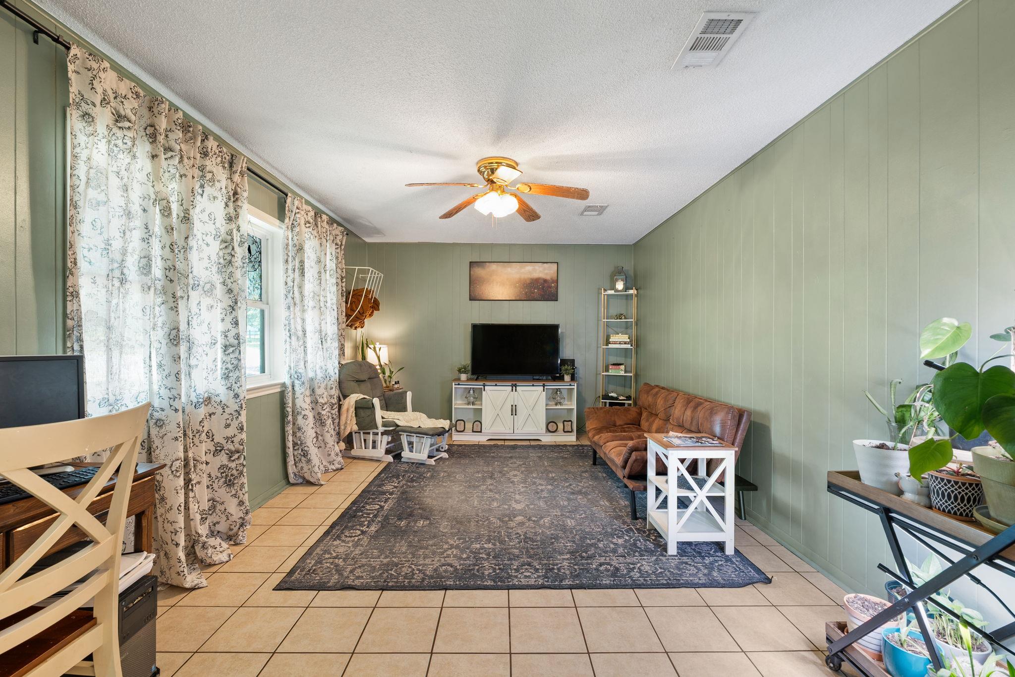 4240 Texas 236 Highway