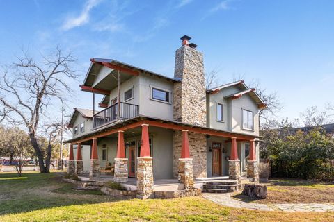 Photo of 2203 Lindell Ave, Austin, TX 78704 (MLS # 1757783)