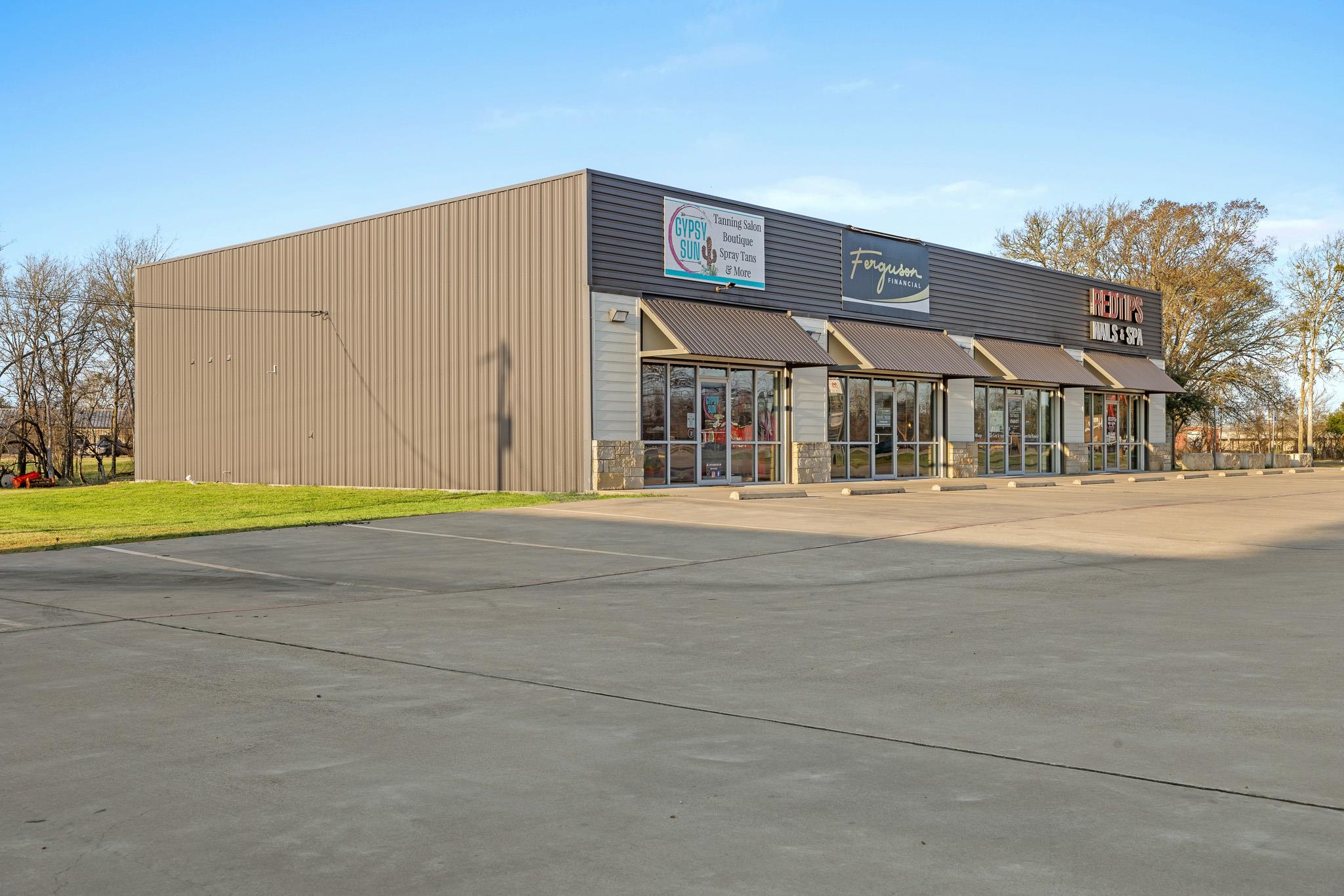 1417 W State Highway 71 Highway