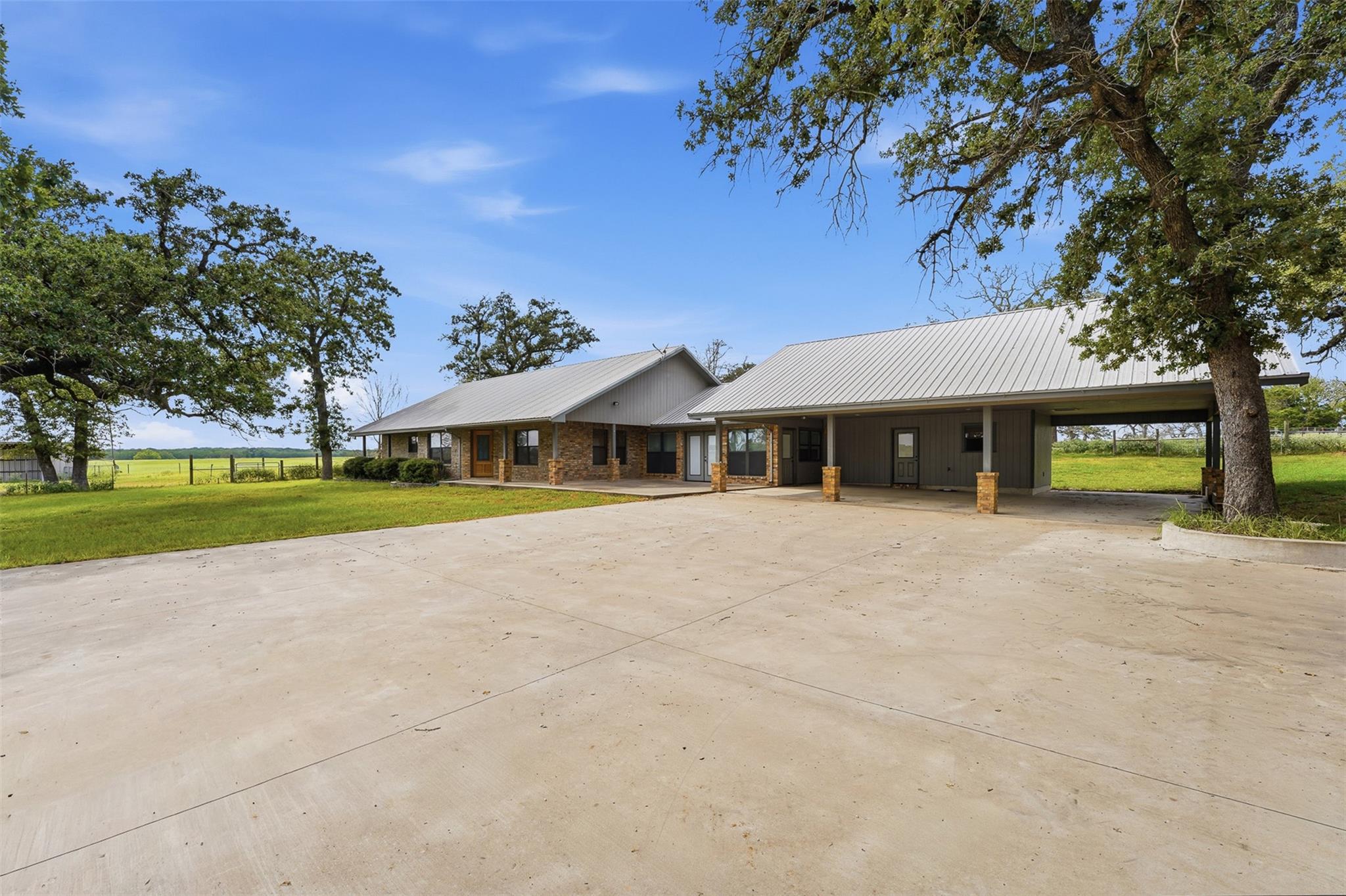 6589 State Highway 304 Highway
