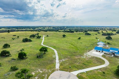 439 Junker HL Fredericksburg TX 78624
