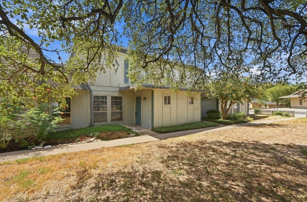 807 CASTLE RIDGE RD APT C, AUSTIN, TX 78746 - Image 6dc1dab43509c5d6bb5ecf285fa8d662/3946285113