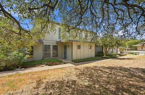 Photo of 807 CASTLE RIDGE RD #C, Austin, TX 78746 (MLS # 6416107)