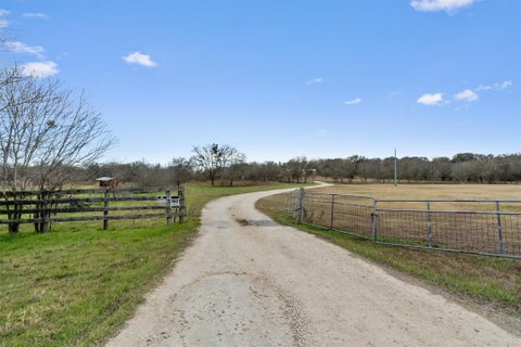 Photo of 0 Rolling Ridge RD, Lockhart, TX 78644 (MLS # 4867114)