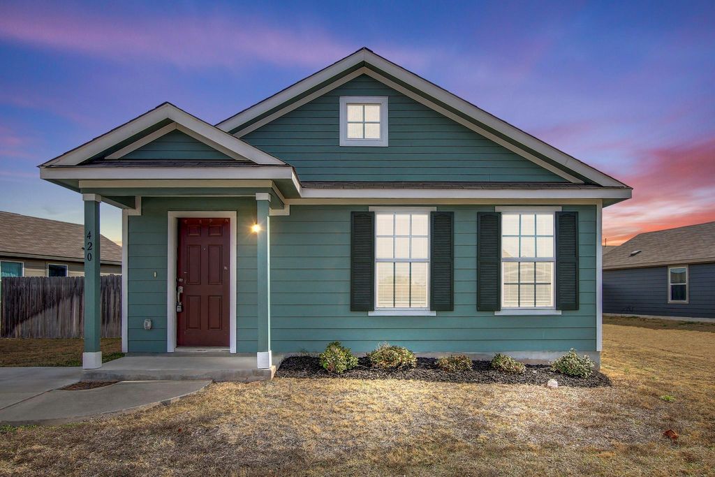 Photo of 420 Halfmoon DR, Lockhart, TX 78644 (MLS # 1480871)