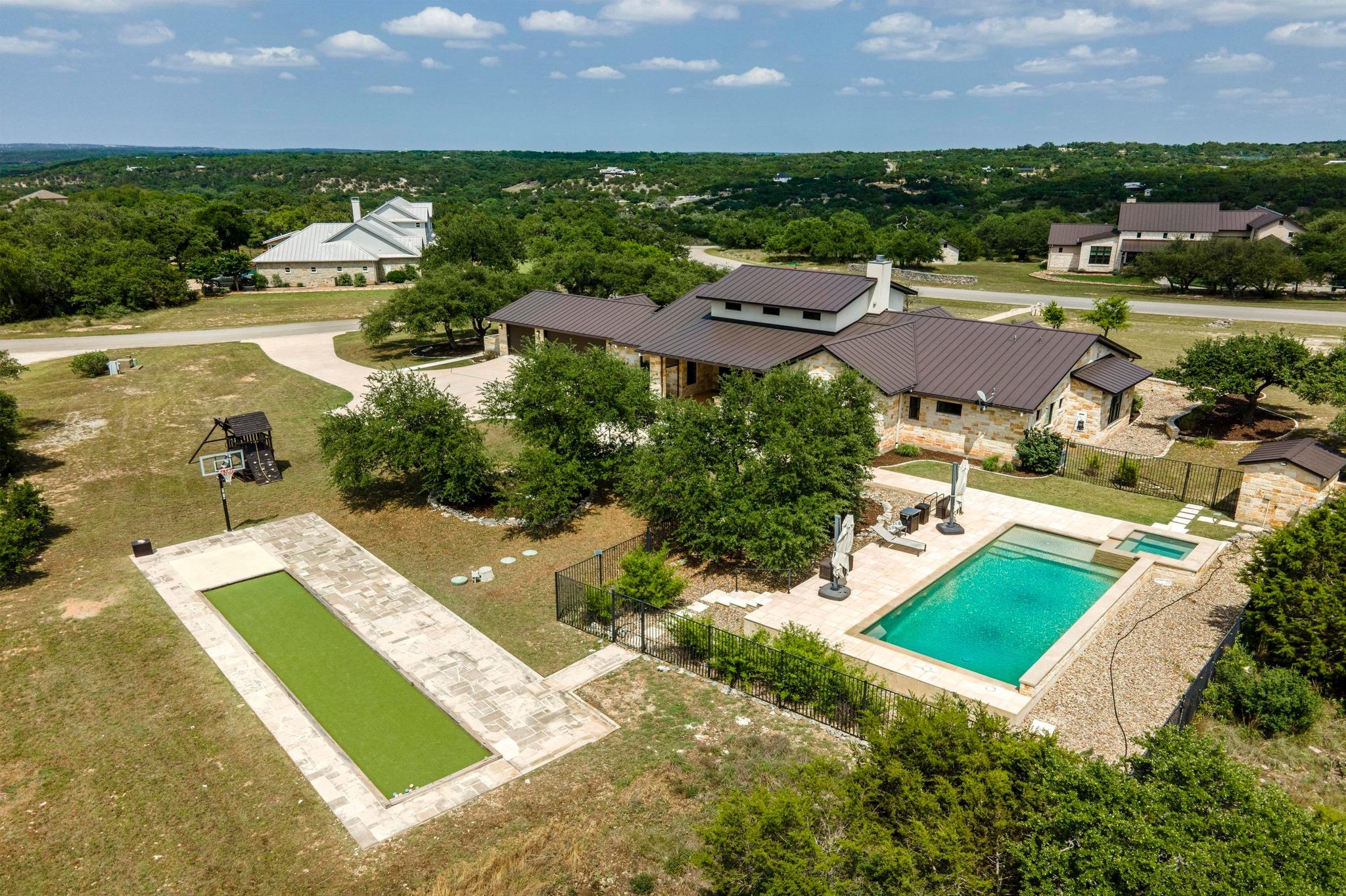 3400 Tuscany DR