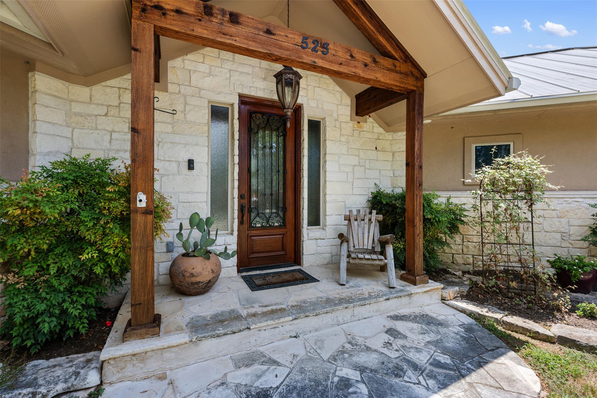 523 County Road 136A