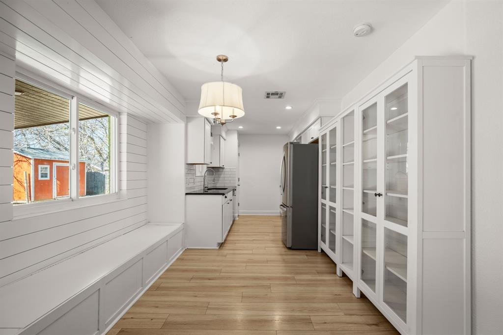 1512 W Mesa Park DR