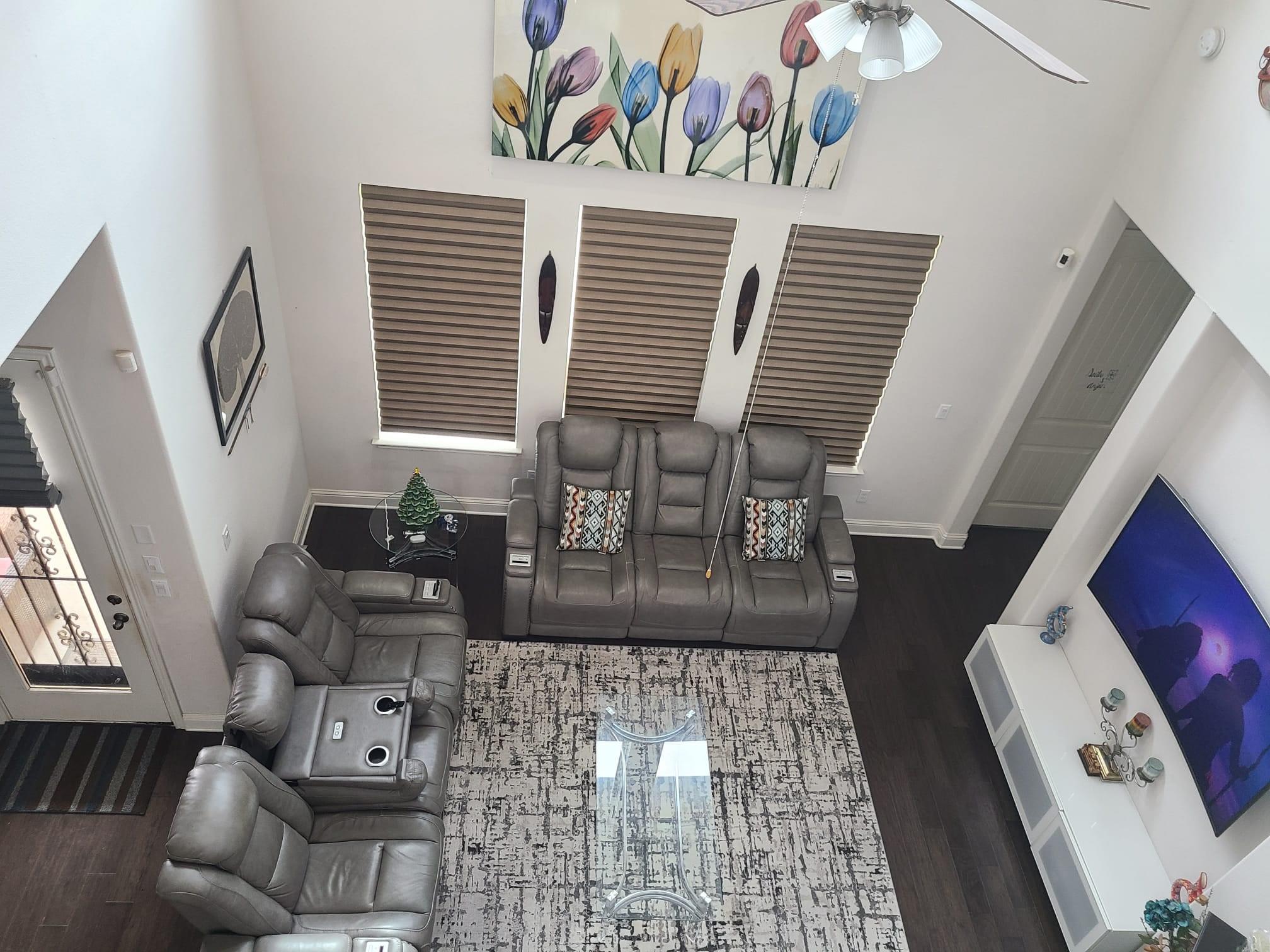 608 Cascada LN