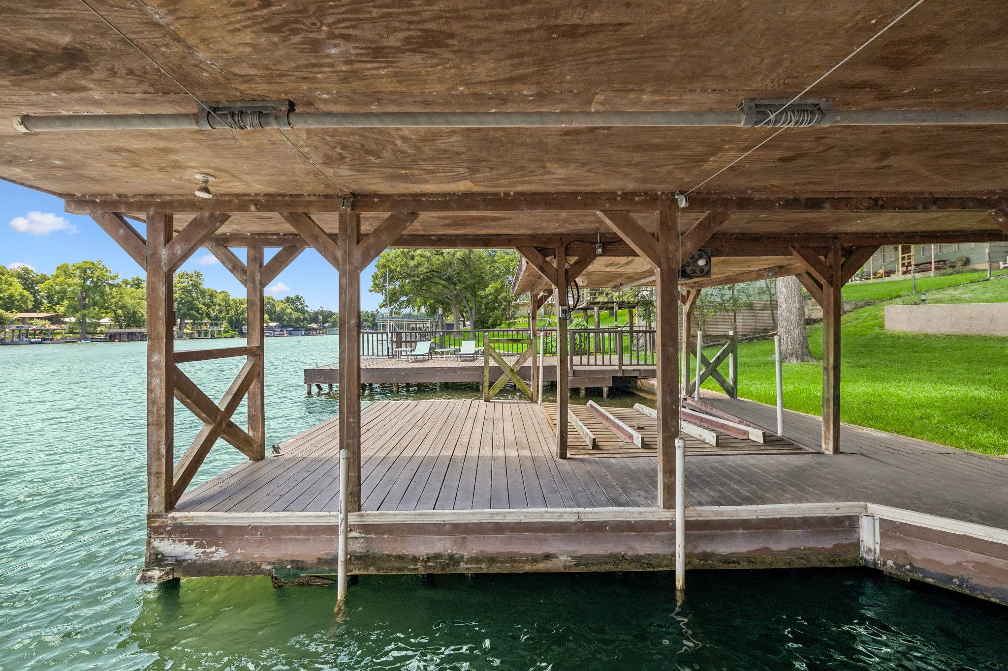 2632 Williams Lakeshore DR