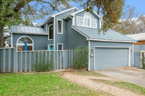 Photo of 2002 Alta Vista Ave, Austin, TX 78704 (MLS # 8824588) Photo of 2002 Alta Vista Ave, Austin, TX 78704 (MLS # 8824588)