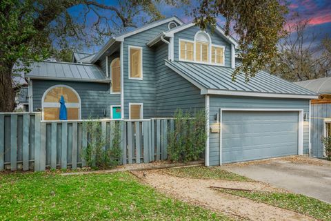 Photo of 2002 Alta Vista Ave, Austin, TX 78704 (MLS # 8824588)