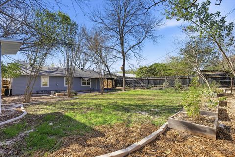 Tiny photo for 404 Seminole DR, Austin, TX 78745 (MLS # 8801542)