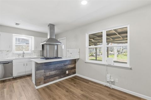 Tiny photo for 404 Seminole DR, Austin, TX 78745 (MLS # 8801542)