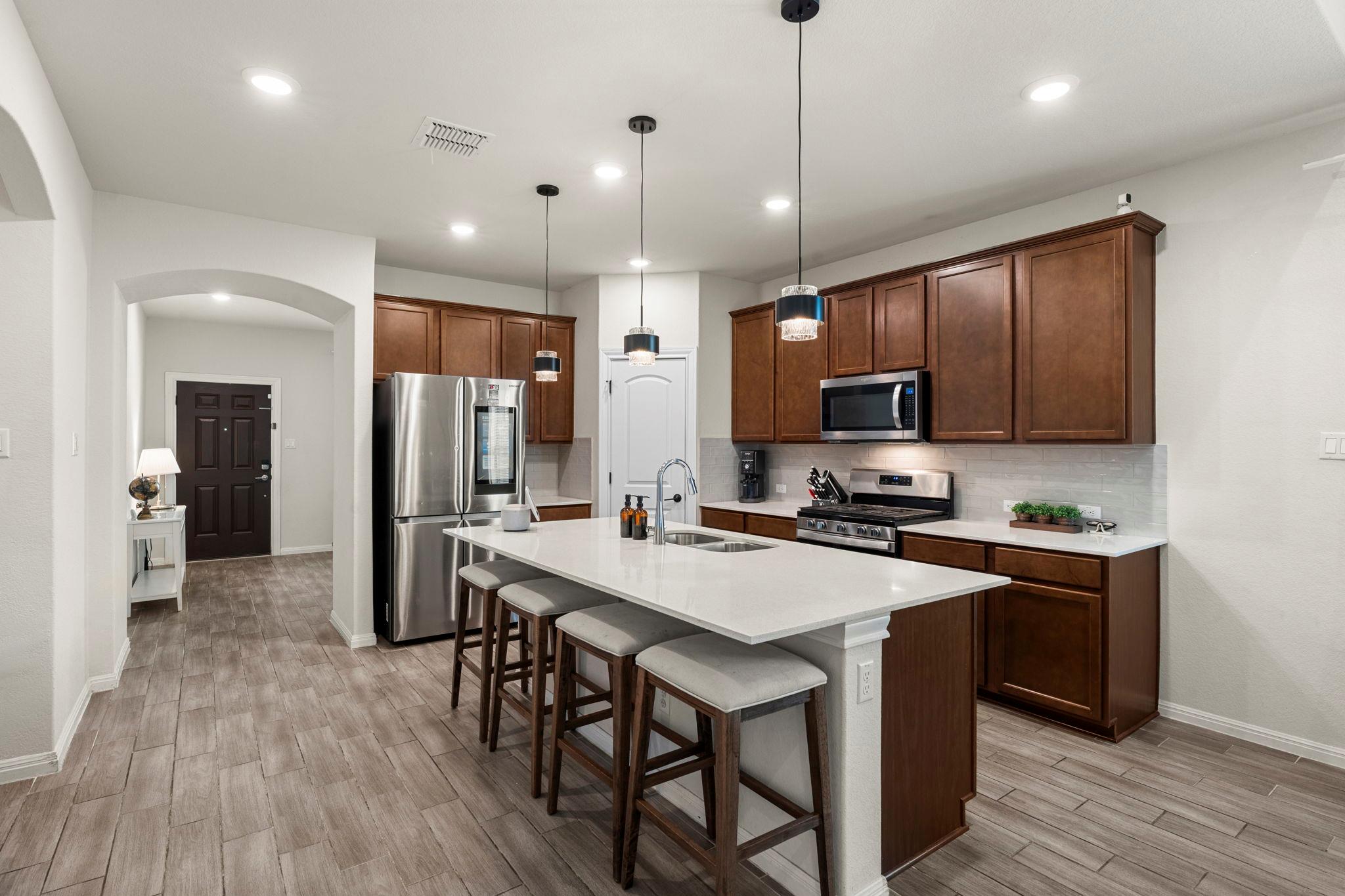 548 Purple Heart DR
